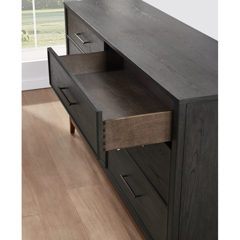 Commode à six tiroirs