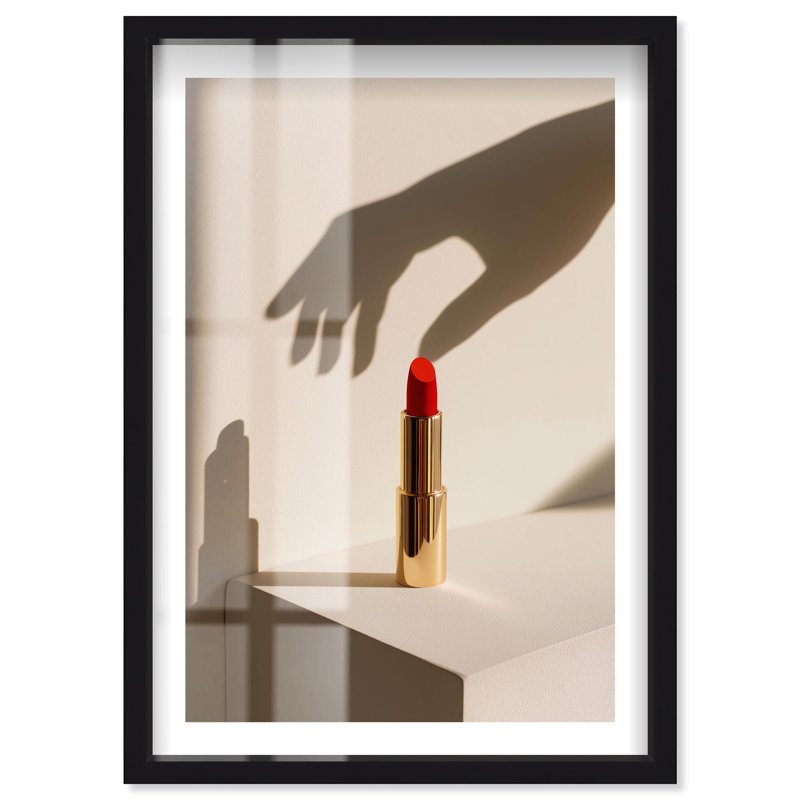 Décoration murale rouge à lèvres rouge Glam Shadowbox par Notoriart, cadre noir, 17 x 25, H 25 po x l 17 po, Structure noire