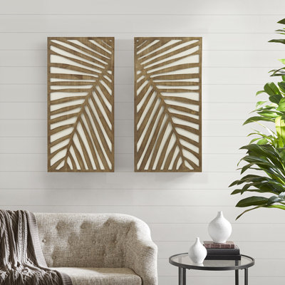 Contrasting Two-Tone Wall Panels With Leaf Design Feature Interior Decor Carving