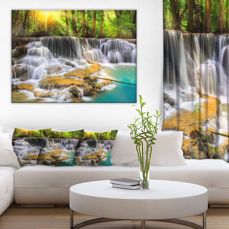 « kanchanaburi province cascade », impression, H 30 po x l 40 po x P 1,5 po, Métal