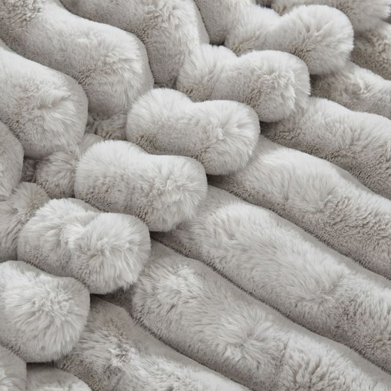 Ensemble d'édredon très grand 4 pièces Sieno, fausse fourrure blanche et envers en micro vison, Gris