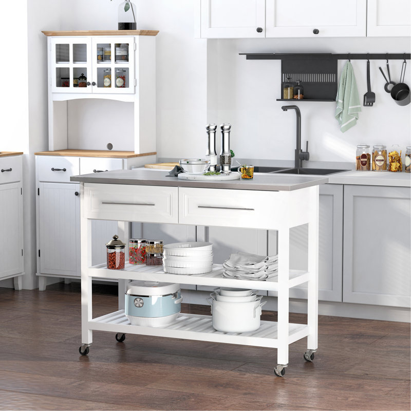 Îlot de cuisine polyvalent avec attrait rustique et rangement pratique