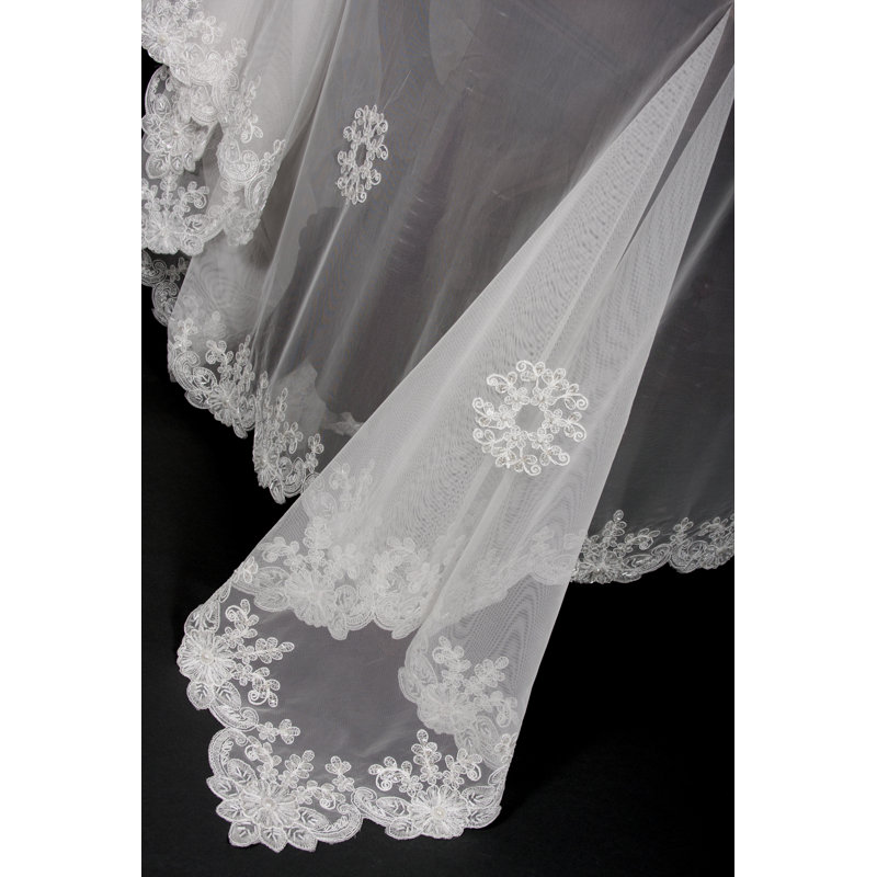 Delicate Daisies Lace Embroidered Tablecloth with Beaded Accent