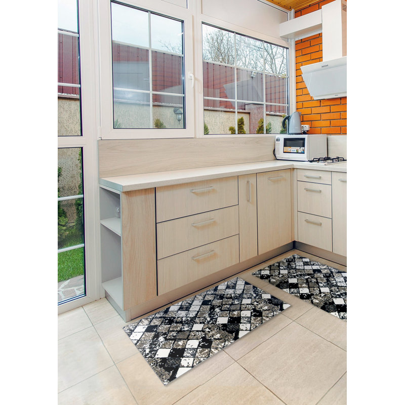 Tibbetts Water Resistant Non-Skid Kitchen Mat, Rectangle 1'4" x 2'