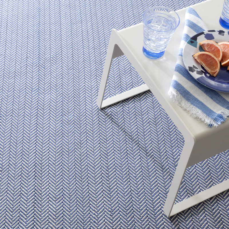 Herringbone Denim/Ivory Handwoven Indoor/Outdoor Rug, Rectangle 6' x 9'