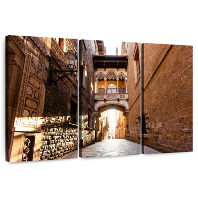 Sireci Gothic Quarter Street