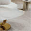 Table basse moderne avec base sculpturale en acier inoxydable-387475365