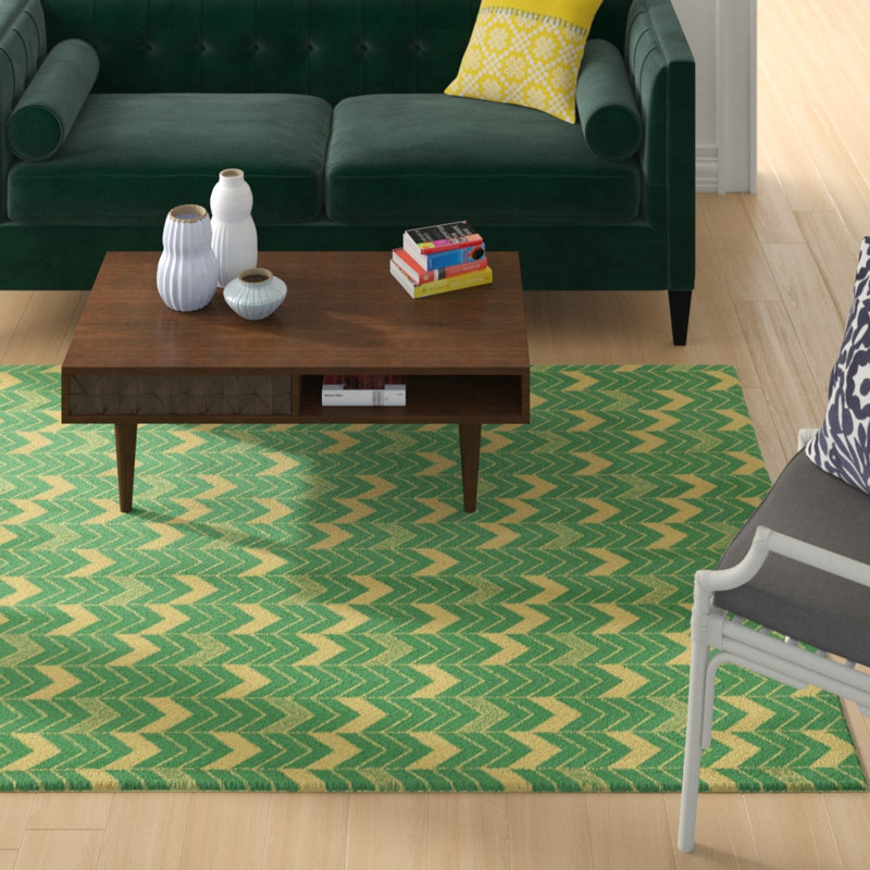 Tapis vert à motif de rayures à chevrons Stephenie, Rectangle 5 pi x 7 pi