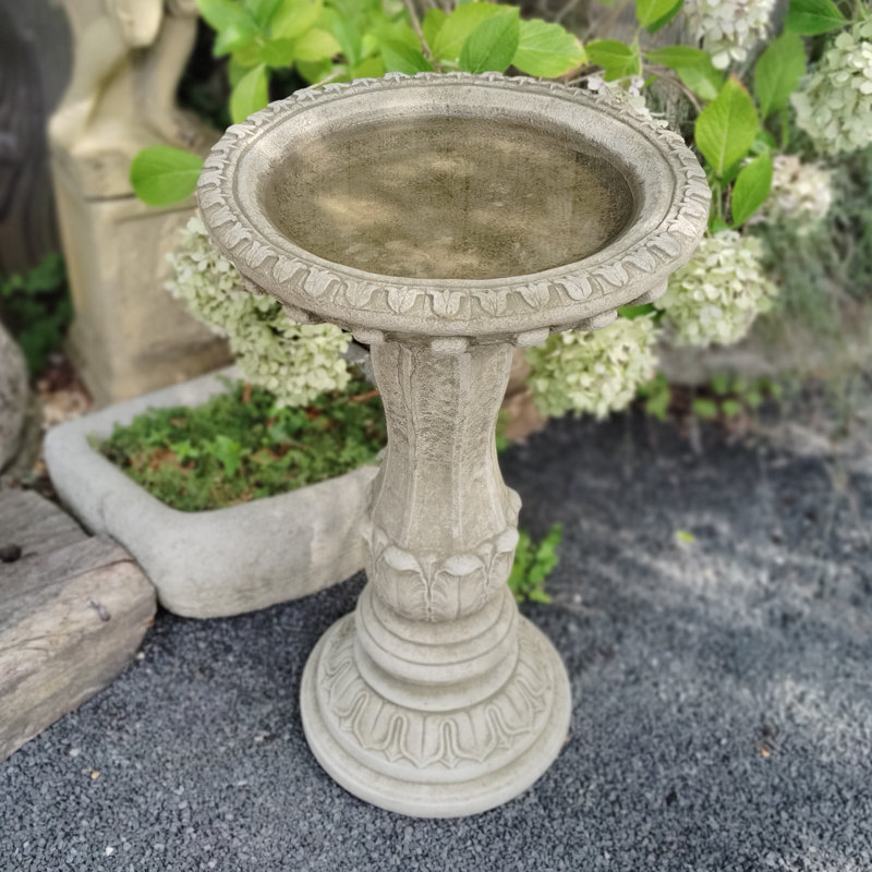 Freddie Resin Birdbath