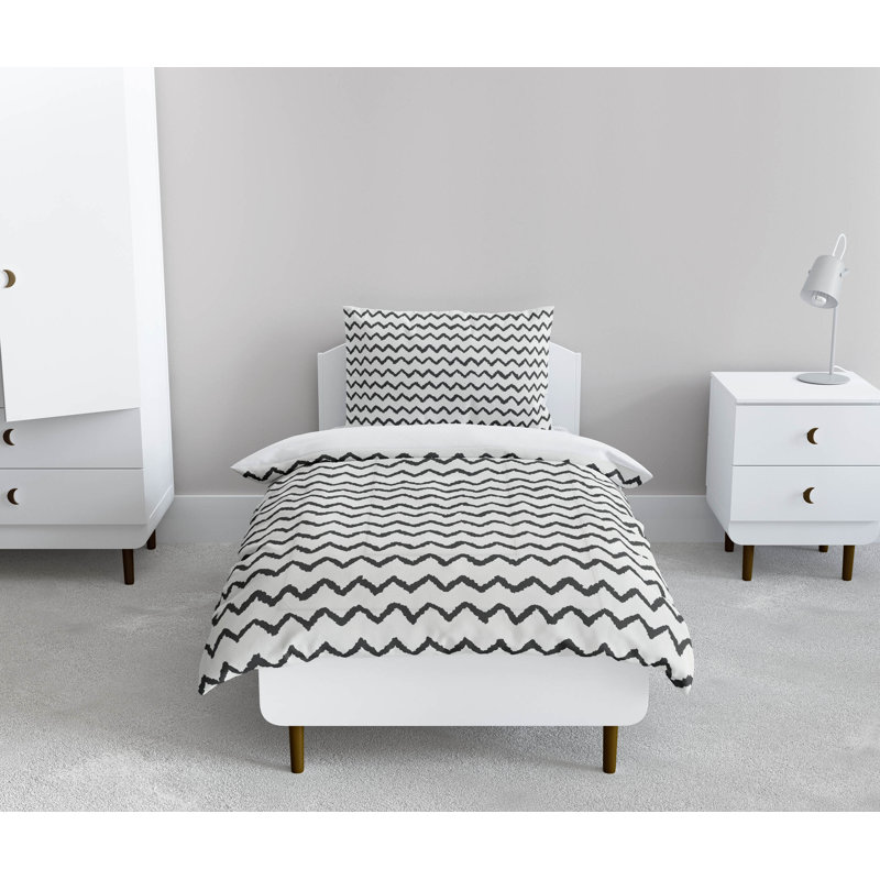 Chevron Wave Decorative Lightweight Comforter Set, Ivory