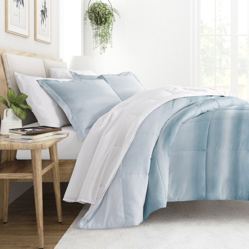Twin Blue Down Alternative Reversible Comforter Set