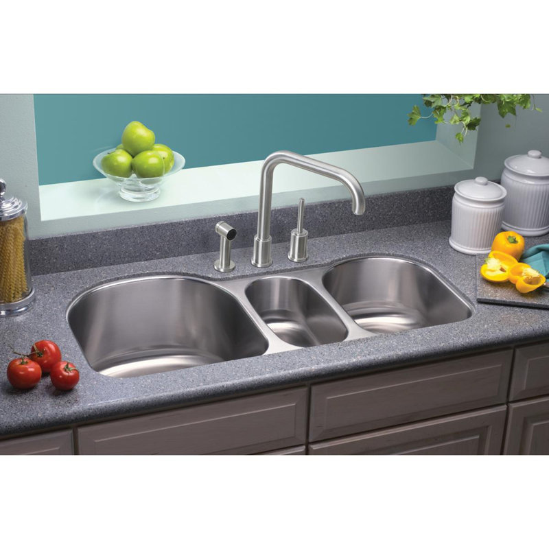 Lustertone 39.5" L x 20" W Undermount Kitchen Sink