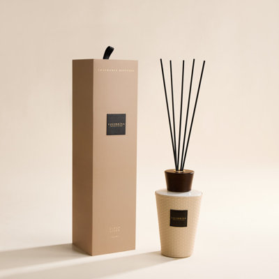 Clean linen reed diffuser