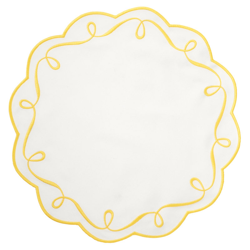 Ribbon Twirl 100% Pthalate-free Vinyl Scalloped Placemats