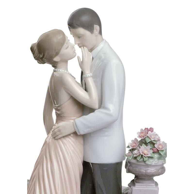 Figurine de couple d’amour moonlight
