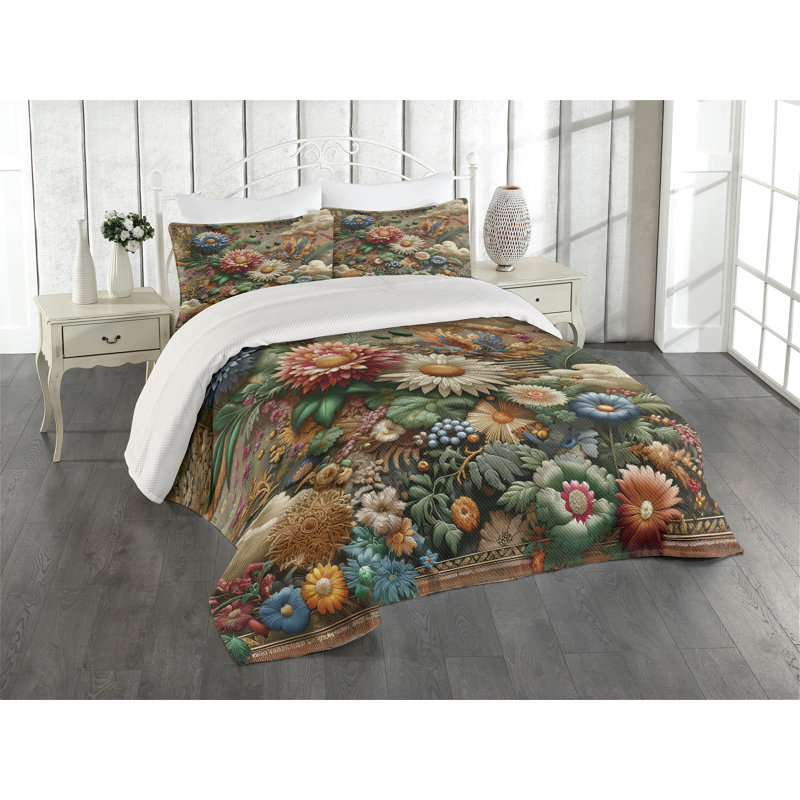 Polyester Floral Coverlet, Queen Coverlet + 2 Standard Shams