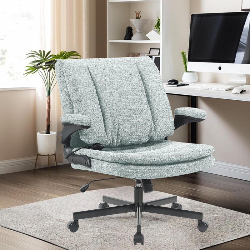 Chaise de bureau moderne à pieds croisés avec accoudoirs réglables et roues pivotantes, Vert clair