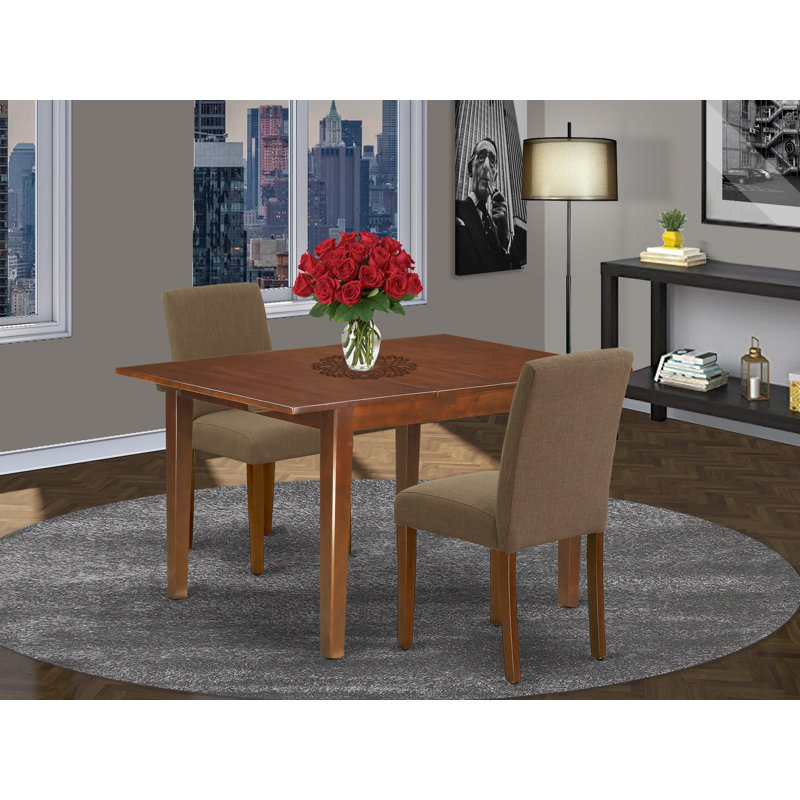 L'ensemble de table de salle à manger 3 pièces contient une table de cuisine rectangulaire avec feuille papillon et 2 chaises de salle à manger Parson en tissu de café, acajou