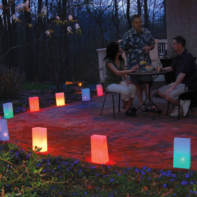 Ensemble de luminaires électriques multicolores avec LumaBases