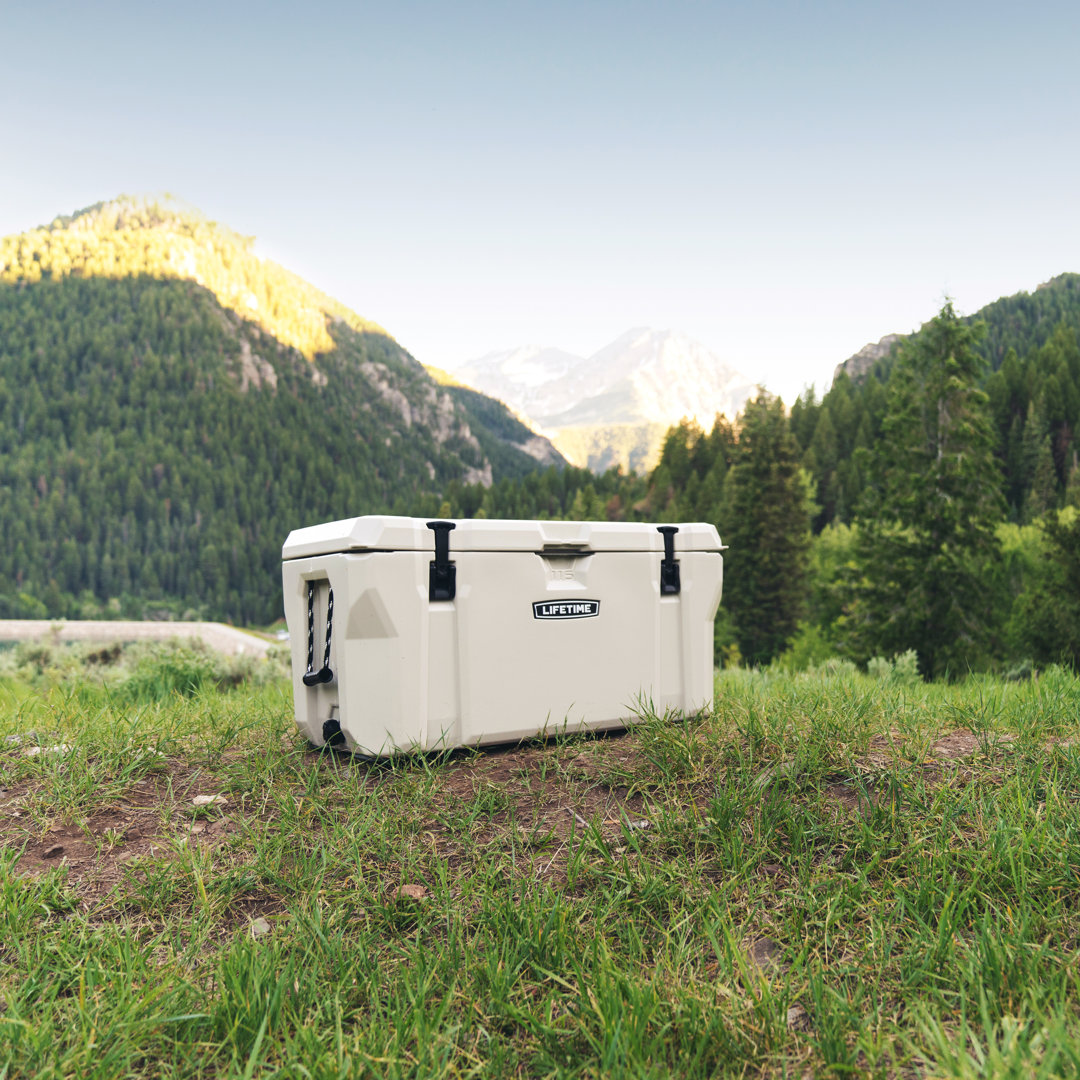 Lifetime 115 Quarts Ice Chest Lifetime 