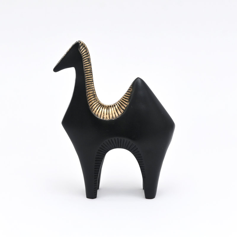 Modern Camel Sculpture – Black Matte Polyresin Table Décor Accent 