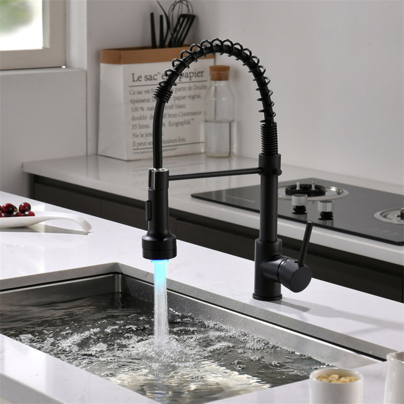 Robinet de cuisine DEL commercial avec douchette rétractable, robinet d'évier de cuisine à poignée simple