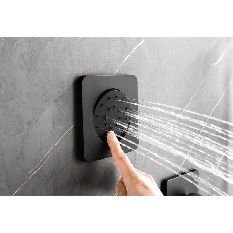 Système de douche noir mat avec eau améliorée: tête, douche à main, barre coulissante, jets de corps, accoudoir, boyau, apparence de la garniture de soupape et buse facile à nettoyer