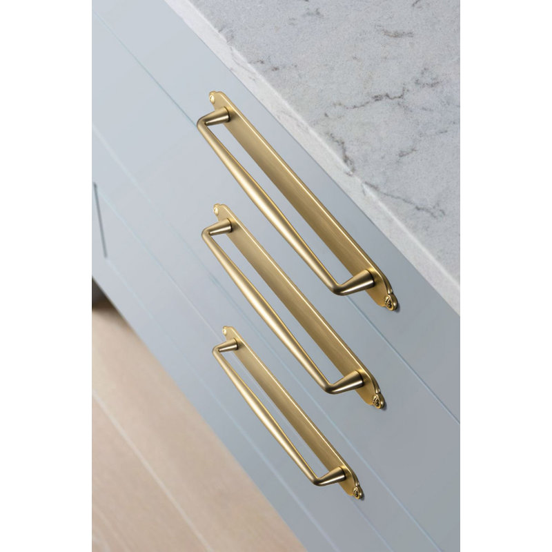 Solid Spindle Bar Pull With Backplate(G013) Multipack, 7 3/5", Champagne Bronze