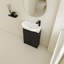 Meuble-lavabo élégant avec lavabo, portes à fermeture douce et fabrication durable-110488800