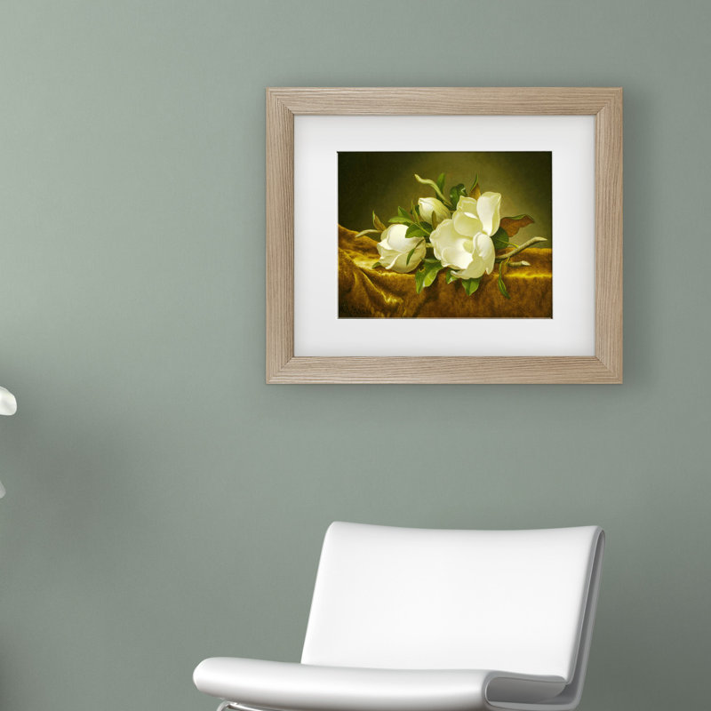 « magnolias on gold », reproduction de peinture à l’huile, H 16 po x l 20 po x P 2 po, Cadre brun