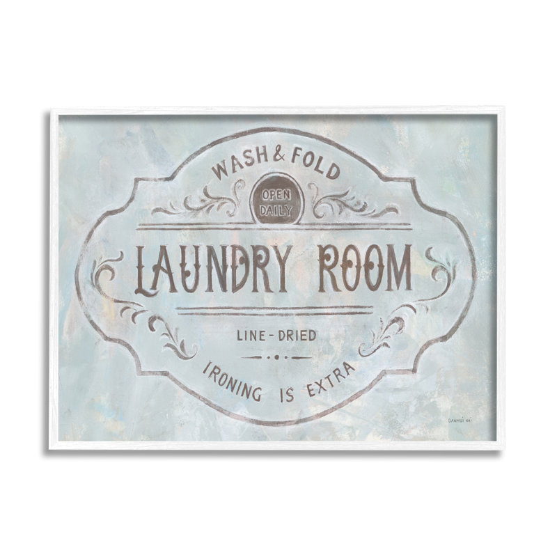 «Wash and Fold Laundry Room», art mural sur bois par Danhui Nai, H 24 po x l 30 po, Giclée encadrée blanc bord de mer