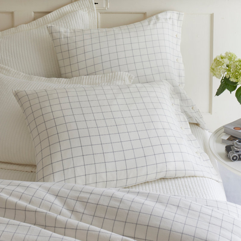 Schoolhouse Black  Sham, Standard