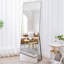 Miroir pleine grandeur en métal-493640743