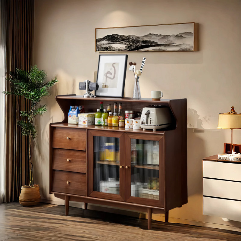 Romelda, Walnut