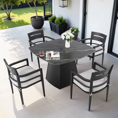 Ensemble de salle à manger à piédestal extérieur 5 pièces, table carrée en fritté de 44 po avec base évasée et 4 fauteuils, coussins Sunbrella, aluminium antirouille, résistant aux intempéries, pour patio ou terrasse
