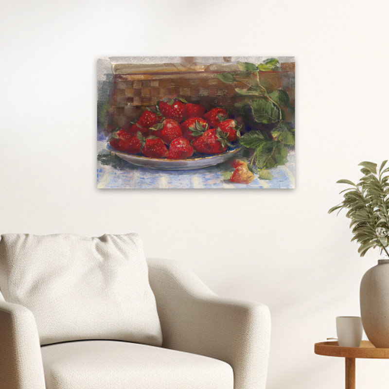 Assiette de fraises classique et traditionnelle, H 24 po x l 16 po