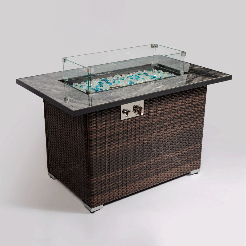 Table de foyer d'extérieur au propane en osier avec couvercle H 24,8 po x l 43,3 po Maresia