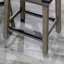 Tabouret de comptoir 24 po, finition blanc antique, siège en cuir noir-1448202402