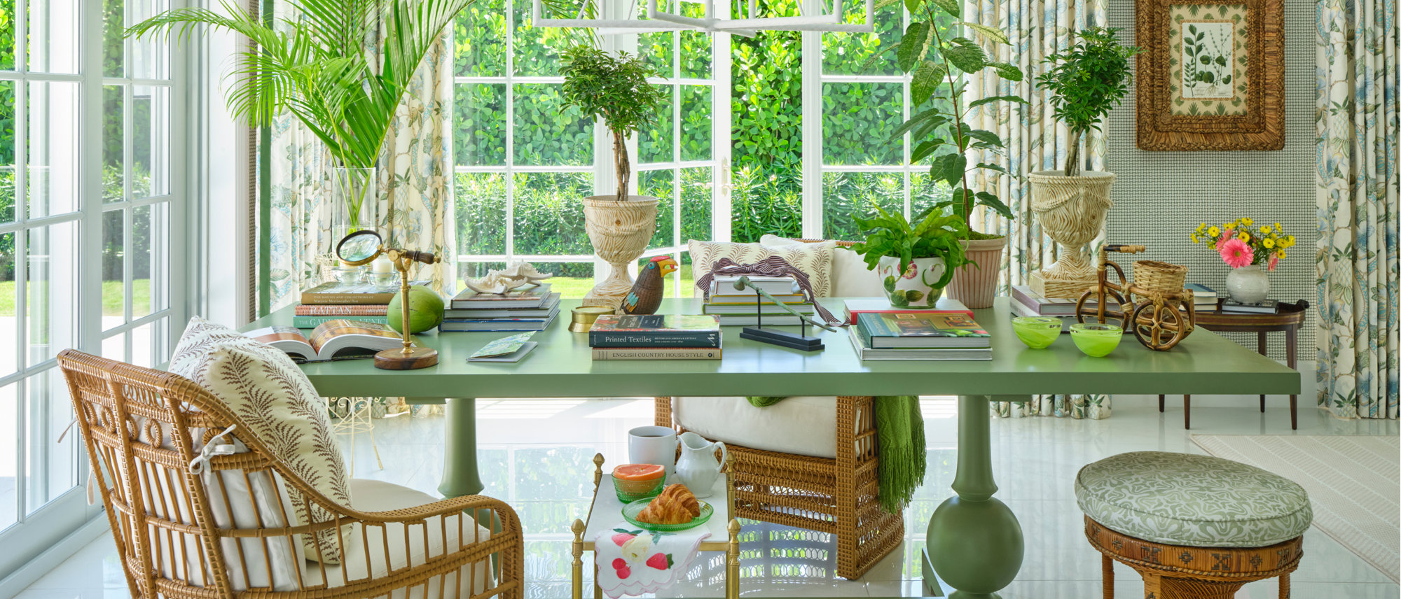 Garden room with wicker features
