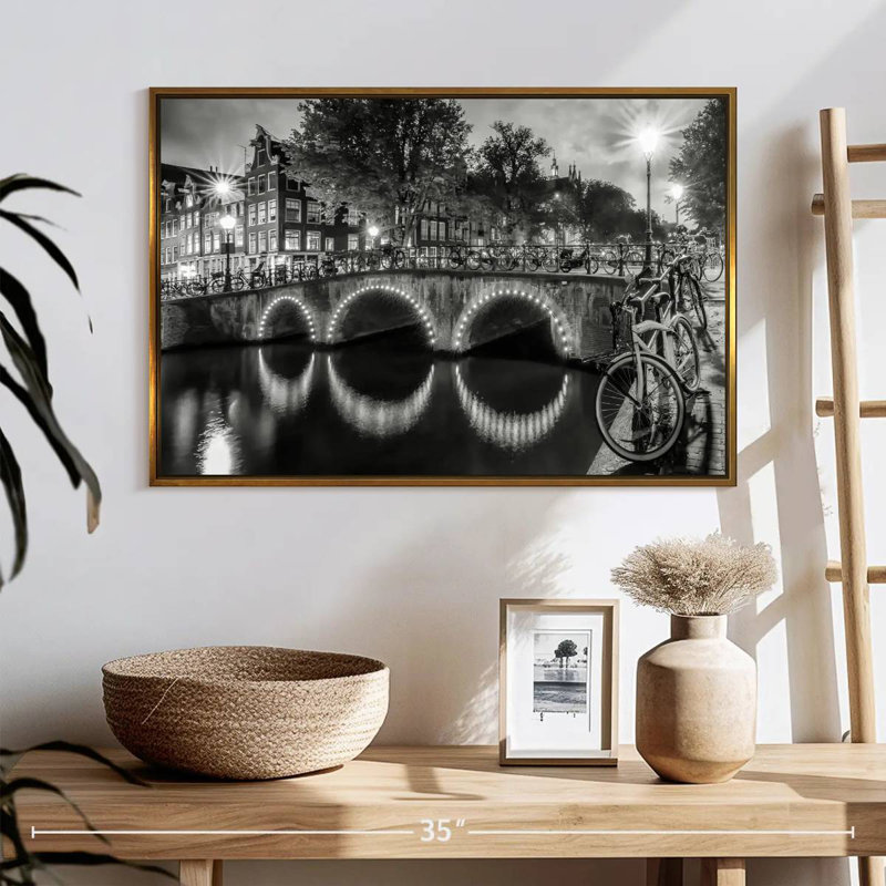 Vue moderne Amsterdam, Cadre flottant doré, 25 po x 17 po