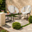 Ensemble de chaises de patio durables et modernes, fer et rotin blanc, élégance extérieure