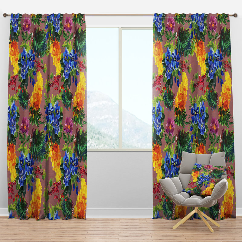 Panneau de rideau simple semi-diaphane avec fleurs bleues, jaunes et roses avec petites baies rouges, l 52 po x L 90 po