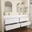 Meuble-lavabo mural double en chêne blanc 72 po avec lavabo en acrylique Victoria-94524392