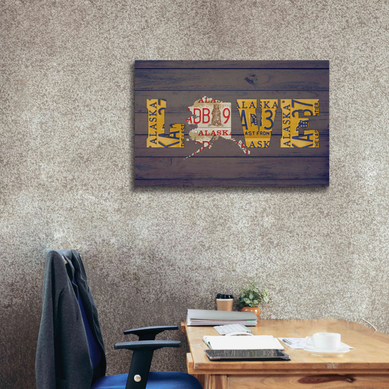 "AK State Love" par Design Turnpike, H 26 po x l 40 po x P 1,5 po
