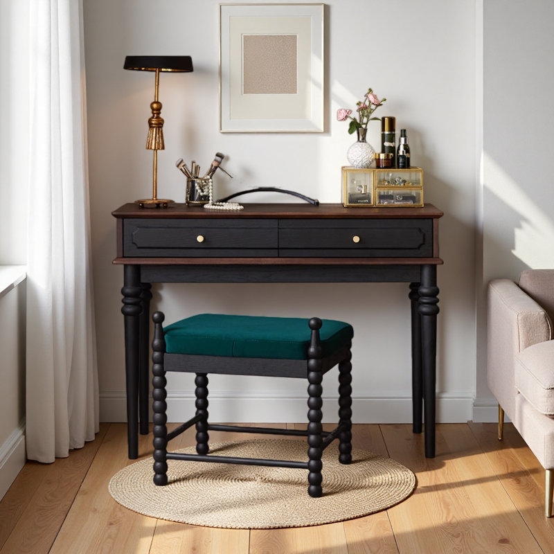 Petit bureau élégant en pin rétro