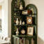 Armoire de coin en bois massif vert