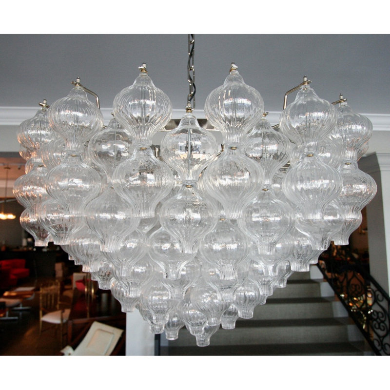 Lustre tulipe en verre de Murano des années 1960, Laiton brossé, H 18 po x l 24 po x P 24 po, Verre strié