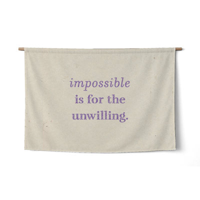 « Impossible pour les réticents » — Inscription à la craie — Tapisserie murale tissée paysage