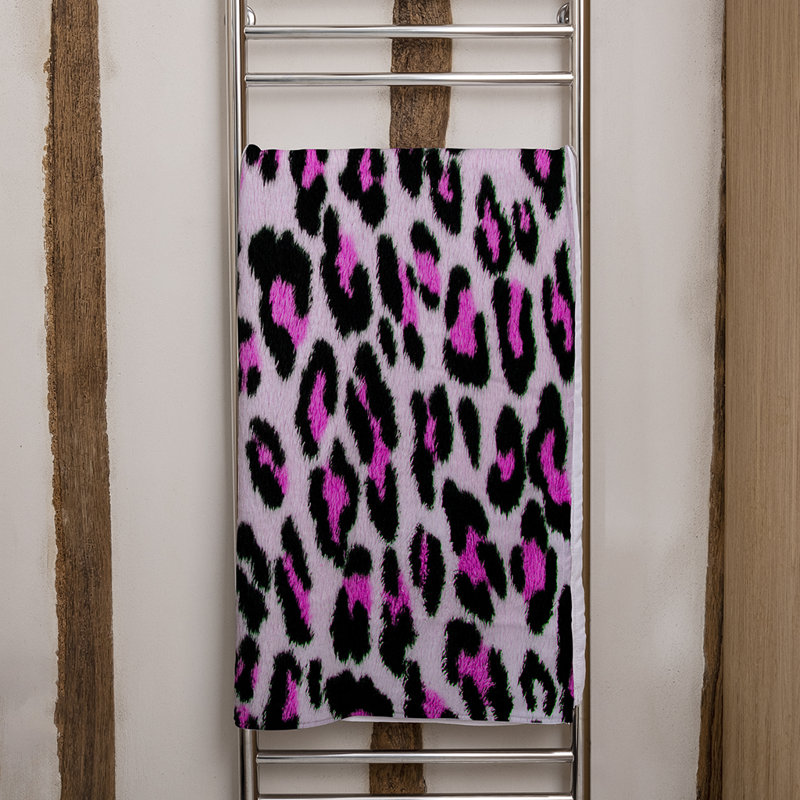 Sheena Midweight Bath Towel