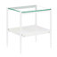 Deux tables d'appoint rectangulaires en verre trempé pour un salon fonctionnel, moderne et relaxant